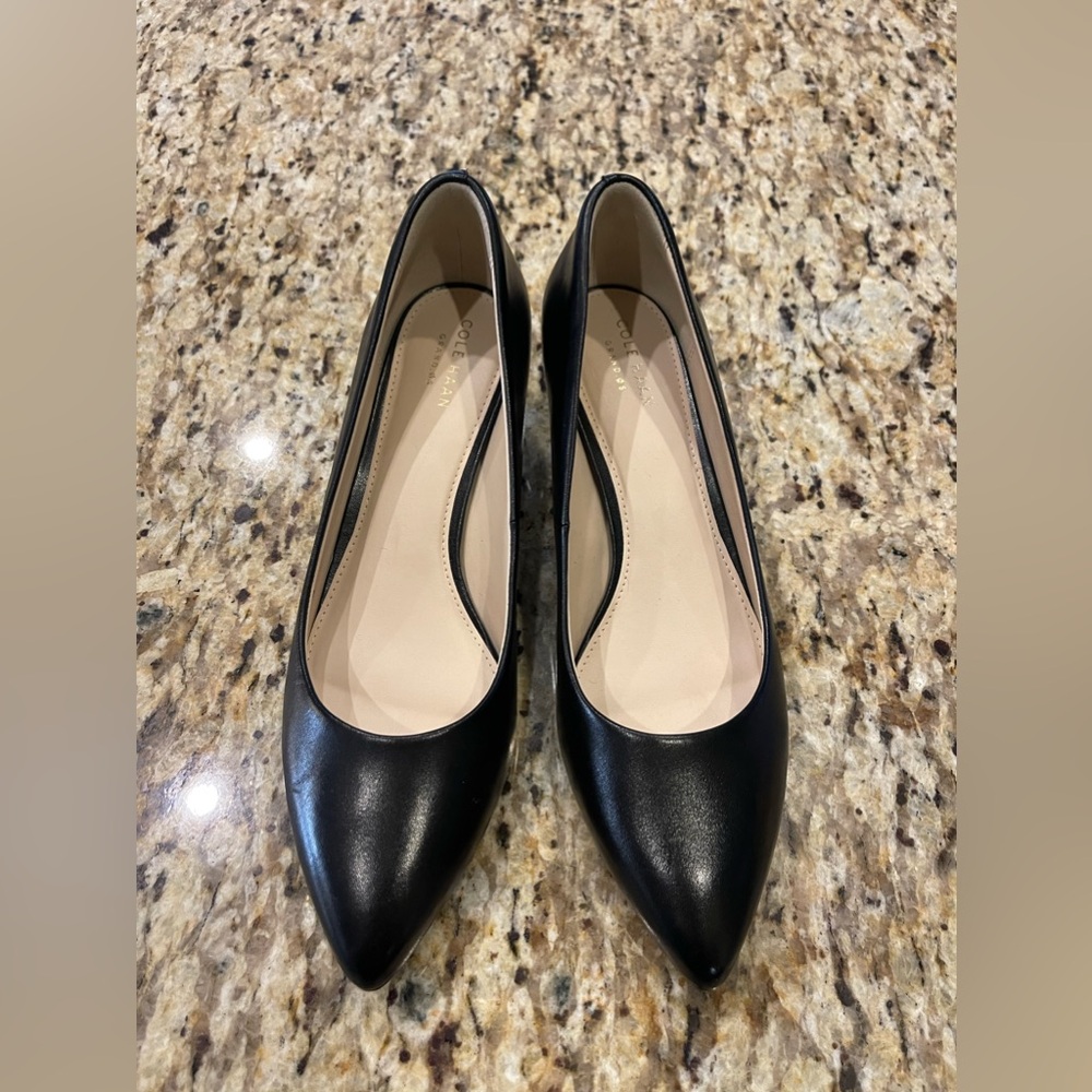 Cole Haan Women's Grand OS Lena Black Leather Size 9 B Pump Heels